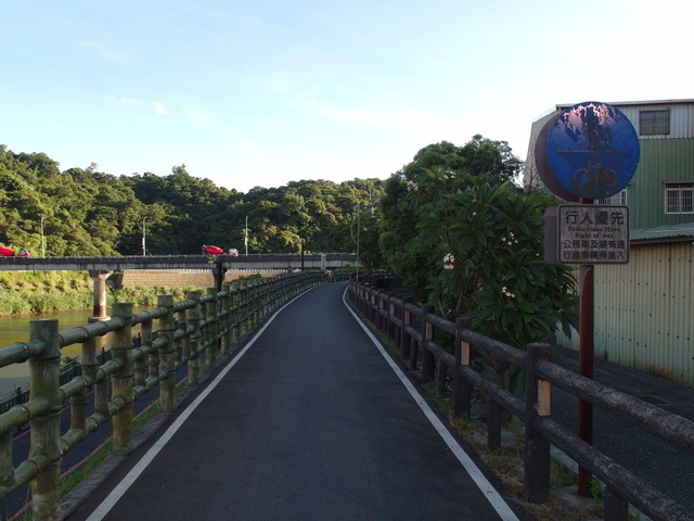 基隆河右岸自行車道_汐止段 (267).JPG