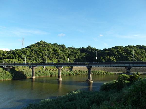 基隆河右岸自行車道_汐止段 (268).JPG