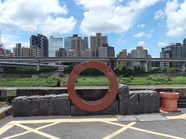 基隆河右岸自行車道_汐止段 (298).JPG