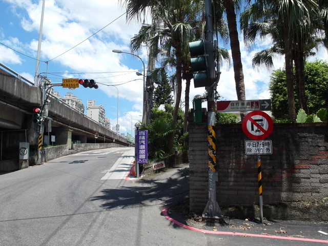 基隆河右岸自行車道_汐止段 (315).JPG