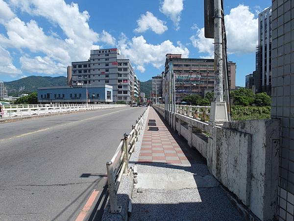 基隆河右岸自行車道_汐止段 (336).JPG