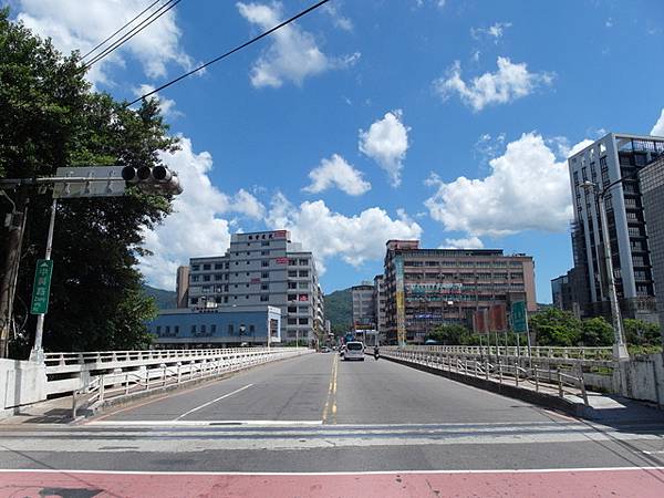 基隆河右岸自行車道_汐止段 (335).JPG