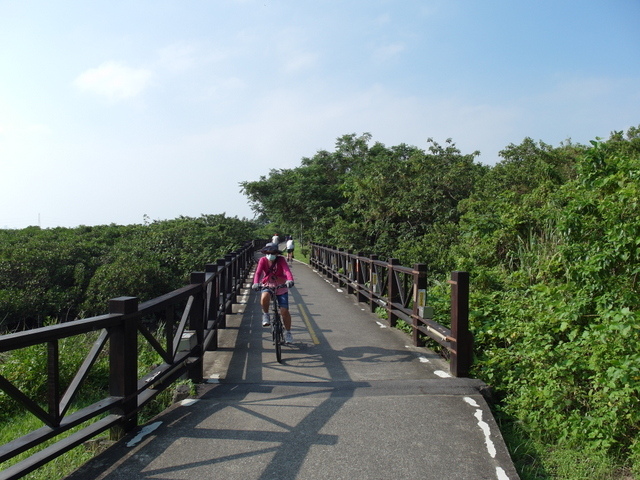 淡水河右岸自行車道 (5).JPG