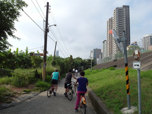 淡水河右岸自行車道 (26).JPG