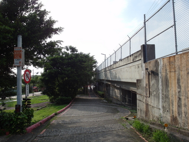 淡水河右岸自行車道 (56).JPG