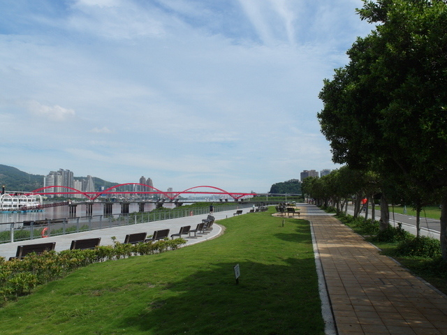 淡水河右岸自行車道 (131).JPG