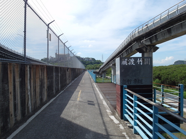 淡水河右岸自行車道 (154).JPG