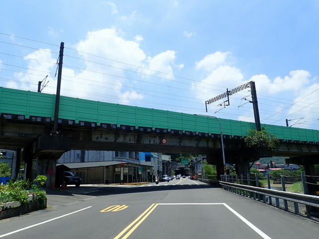 基平公路 (32).JPG