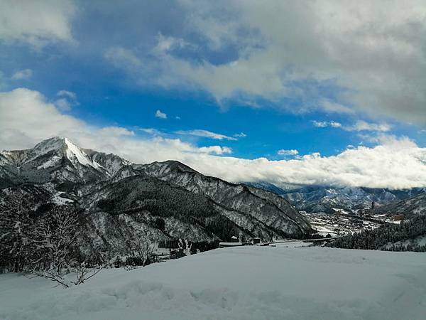 323532854_949507549759670_1418373757224317230_n