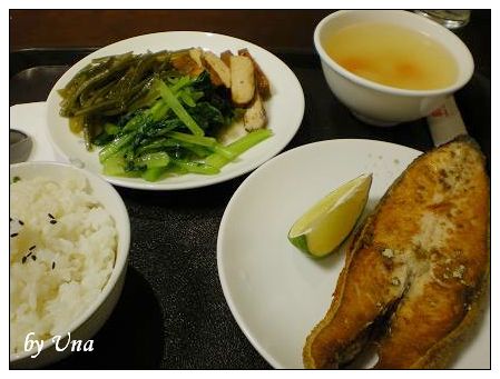 亞都咖啡站前店-香煎鮭魚套餐.JPG