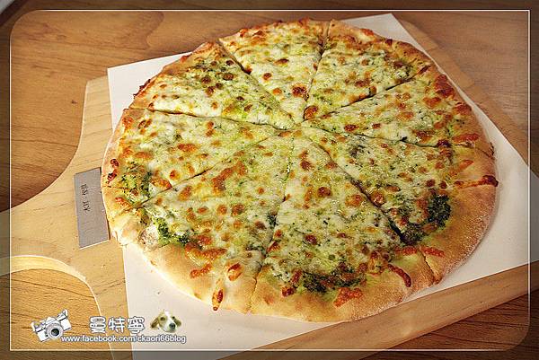 Family Pizza窯烤比薩