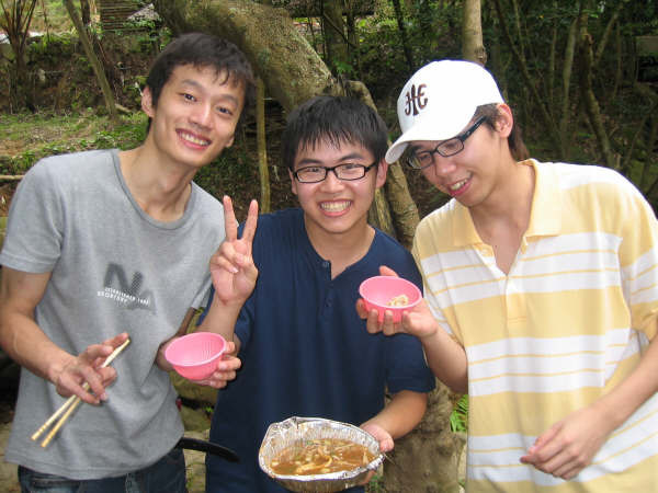 吃ㄆㄣ三人組:泡泡.小翔.阿軒