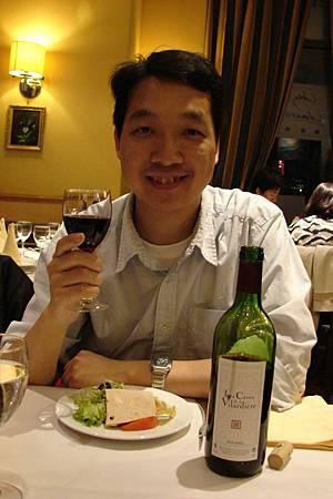 1090 吃晚飯及回巴黎 Best Western Hotel 002.JPG