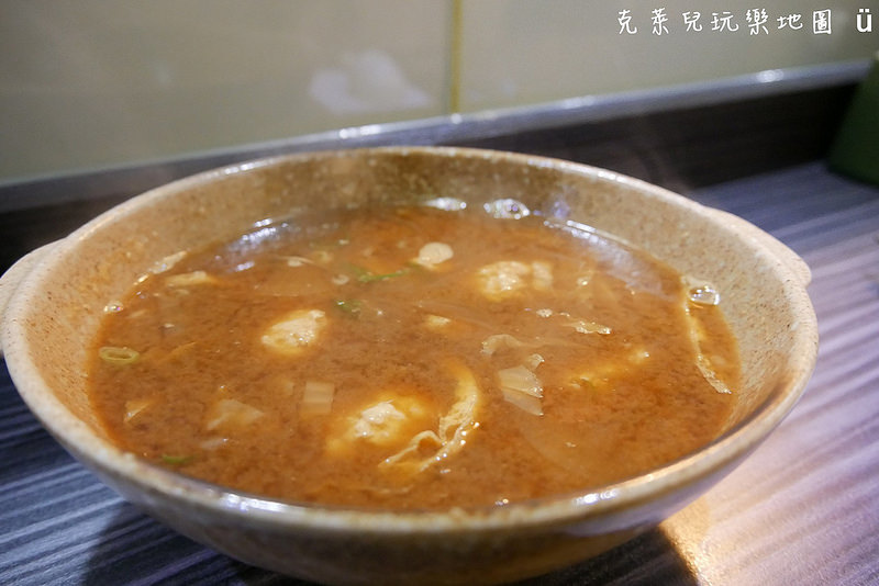 肥猫漁夫/生魚片丼飯