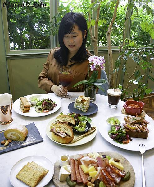 初衣食午 山蘭居