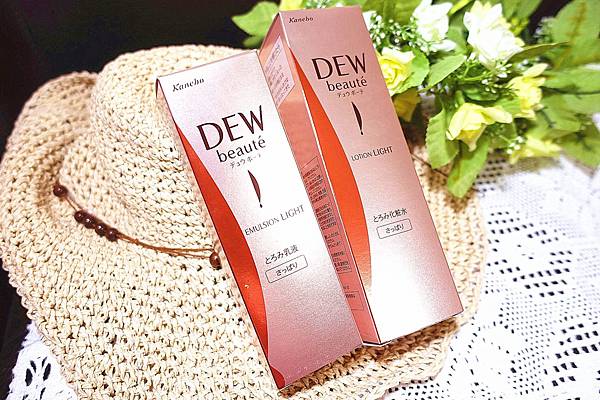 佳麗寶Kanebo DEW beauté LIGHT 潤膚露 潤膚乳 佳麗寶Kanebo DEW beauté LIGHT 潤膚露 潤膚乳