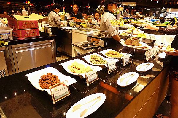 饗食天堂 鮮味破表海鮮大船來囉 饗食天堂 鮮味破表海鮮大船來囉