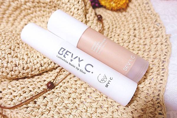 BEVY C. 光透幻白妝前保濕精華.淨白粉底液 BEVY C. 光透幻白妝前保濕精華.淨白粉底液