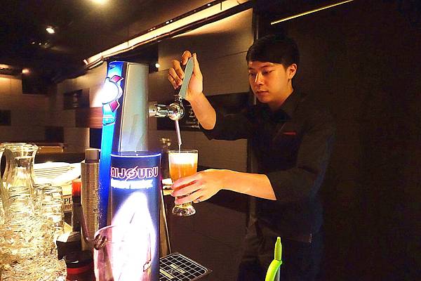 Elfin Restaurant & Lounge Elfin Restaurant & Lounge