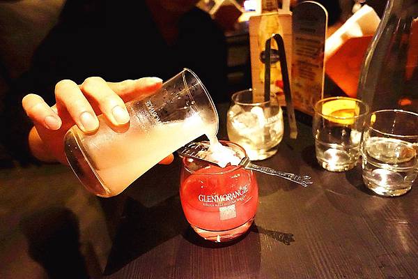 Elfin Restaurant & Lounge Elfin Restaurant & Lounge