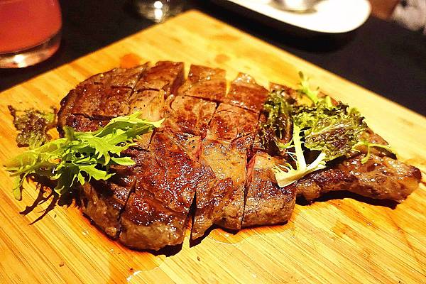 Elfin Restaurant & Lounge Elfin Restaurant & Lounge