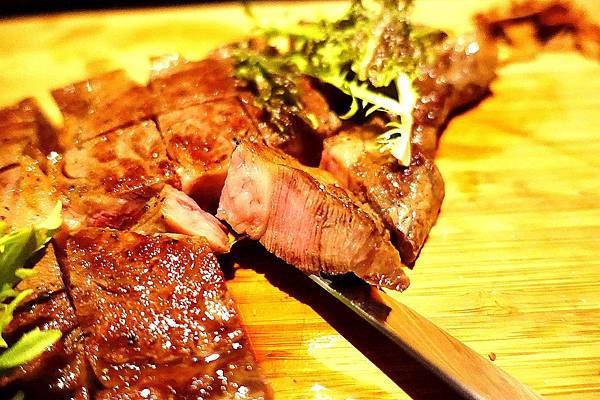 Elfin Restaurant & Lounge Elfin Restaurant & Lounge