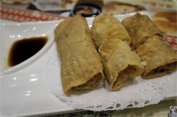 群星會港式茶餐廳：台北捷運中山站群星會港式茶餐廳~大明星陪你吃港點