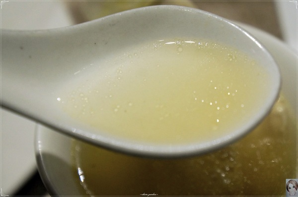 海霸王餐廳(中山店):台北海霸王餐廳(中山店)~讓人好滿足的超值蓋青操『懷念料理』 海霸王餐廳(中山店):台北海霸王餐廳(中山店)~讓人好滿足的超值蓋青操『懷念料理』