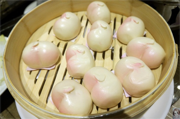 海霸王餐廳(中山店):台北海霸王餐廳(中山店)~讓人好滿足的超值蓋青操『懷念料理』 海霸王餐廳(中山店):台北海霸王餐廳(中山店)~讓人好滿足的超值蓋青操『懷念料理』