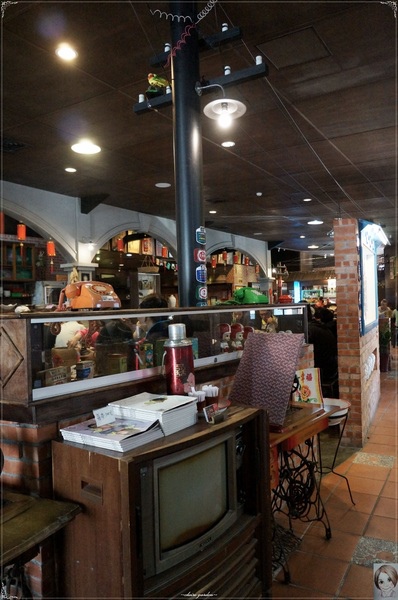 駿懷舊餐廳(宜蘭店):宜蘭駿懷舊餐廳~來復古餐廳找無敵鐵金剛 駿懷舊餐廳(宜蘭店):宜蘭駿懷舊餐廳~來復古餐廳找無敵鐵金剛