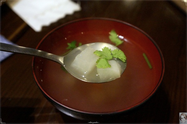 CHIFFON:台北 捷運中山站 CHIFFON~美味戚風蛋糕裡藏著人氣炸雞 CHIFFON:台北 捷運中山站 CHIFFON~美味戚風蛋糕裡藏著人氣炸雞