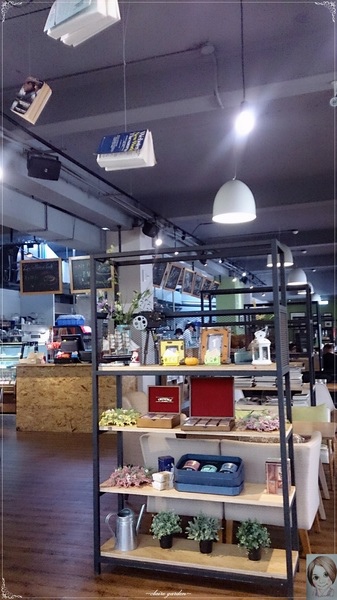 政大光舍餐廳 Light House Cafe:台北 政大光舍餐廳 Light House Cafe~校園內也有氣氛美店 政大光舍餐廳 Light House Cafe:台北 政大光舍餐廳 Light House Cafe~校園內也有氣氛美店