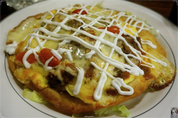 鄉香美墨西餐：台北 天母 鄉香~墨西哥式早午餐披薩=中式蛋餅？？