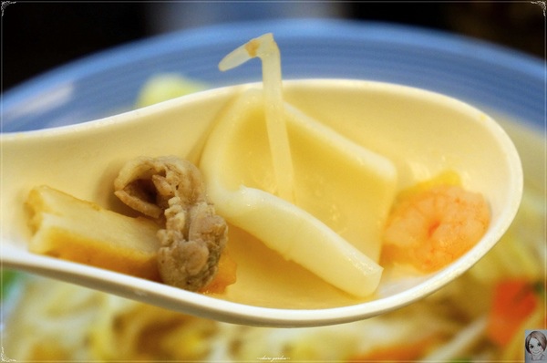 長崎Champon Ringer Hut強棒麵:台北 捷運台北車站 Ringer Hut長崎 強棒麵~缺菜的你該來碗 長崎Champon Ringer Hut強棒麵:台北 捷運台北車站 Ringer Hut長崎 強棒麵~缺菜的你該來碗