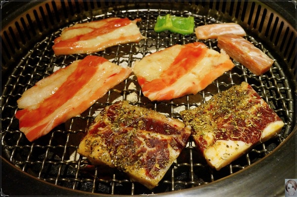 好客-音樂料理-現場LIVE演唱(市府店):台北捷運市府 好客音樂料理(市府店)~很牛的燒肉吃到飽店 好客-音樂料理-現場LIVE演唱(市府店):台北捷運市府 好客音樂料理(市府店)~很牛的燒肉吃到飽店