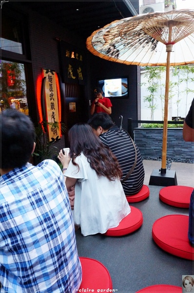 麵屋武藏(忠孝虎嘯店):台北 捷運忠孝敦化 麵屋武藏 虎嘯~好大的焢肉拉麵啊 麵屋武藏(忠孝虎嘯店):台北 捷運忠孝敦化 麵屋武藏 虎嘯~好大的焢肉拉麵啊