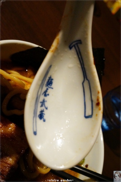 麵屋武藏(忠孝虎嘯店):台北 捷運忠孝敦化 麵屋武藏 虎嘯~好大的焢肉拉麵啊 麵屋武藏(忠孝虎嘯店):台北 捷運忠孝敦化 麵屋武藏 虎嘯~好大的焢肉拉麵啊