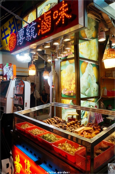 士林夜市:台北 捷運劍潭站 士林夜市吃透透~怎麼每道都會”爆”呢 士林夜市:台北 捷運劍潭站 士林夜市吃透透~怎麼每道都會”爆”呢