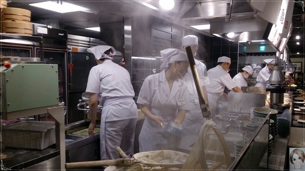 丸龜製麵(新光三越南西分店):台北 捷運中山站 丸龜製麵~buffe式平價烏龍麵店 丸龜製麵(新光三越南西分店):台北 捷運中山站 丸龜製麵~buffe式平價烏龍麵店