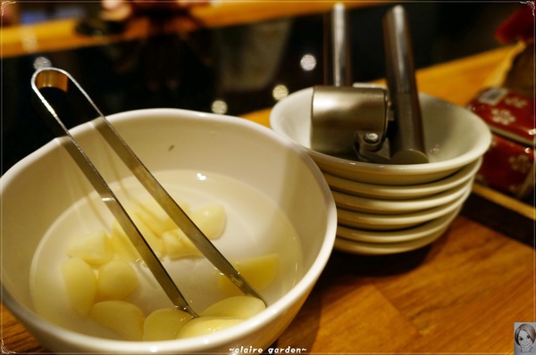 ラーメン凪 Ramen Nagi 豚骨拉麵(忠孝店)：台北 捷運忠孝復興站 ラーメン凪(nagi)~好久不見的美味拉麵湯頭