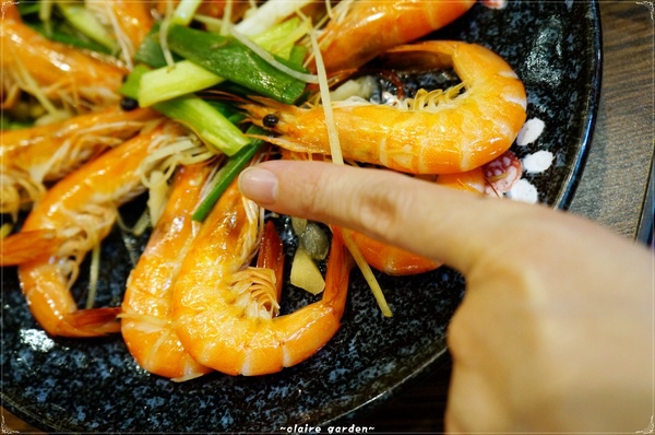 金竹味餐廳：南投 金竹味餐廳~在地食材+發財爆料雞=>貪吃一家人