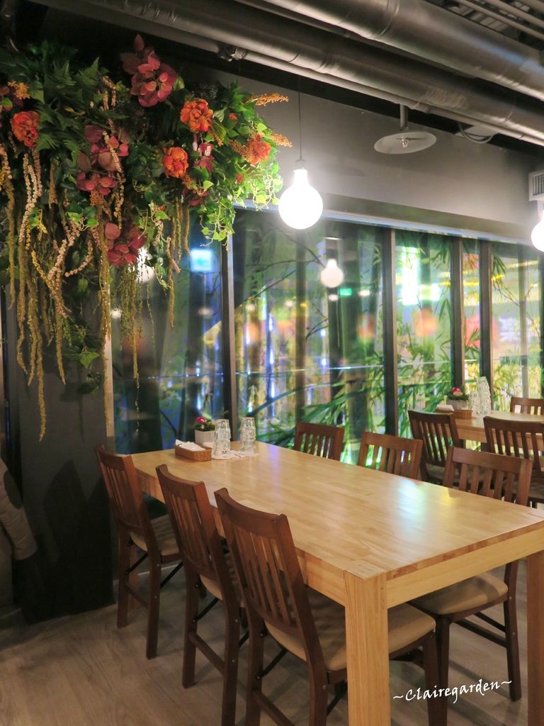 桃園 ATT筷食尚 蘑菇森林義大利麵坊~排餐級主餐不用400元吃的到 桃園 ATT筷食尚 蘑菇森林義大利麵坊~排餐級主餐不用400元吃的到