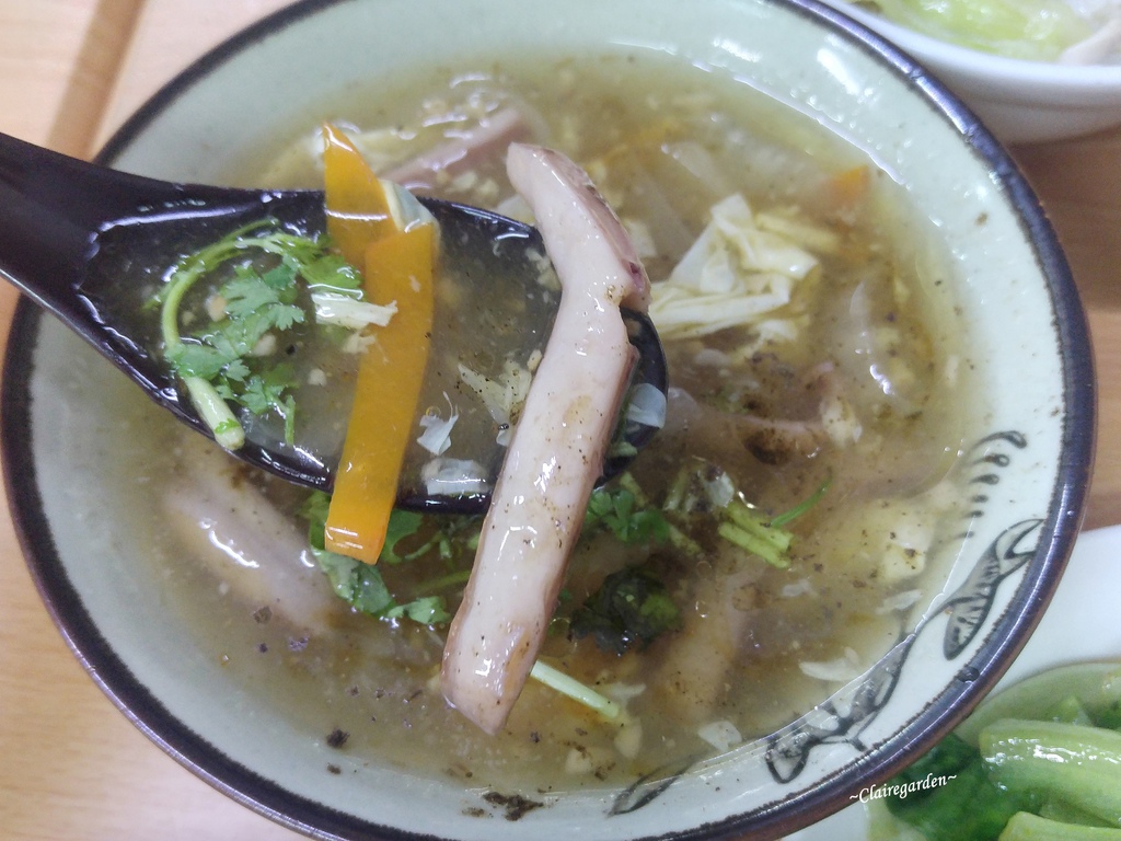 [南崁菜鳥覓食記] 阿國師嘉義火雞肉飯~100元兩人四樣吃飽飽，超俗好吃雞肉飯