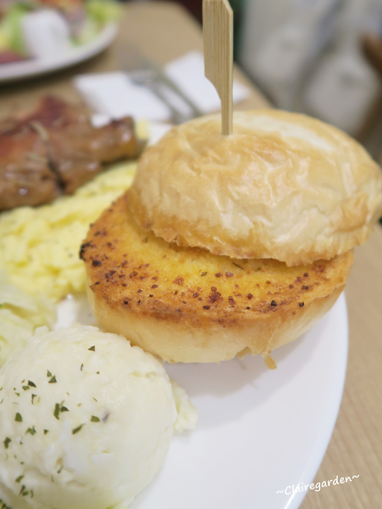 IMG_1937.JPG IMG_1937.JPG