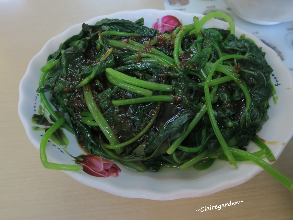 宜蘭 礁溪 八寶冬粉~百大小吃，八種料冬粉不稀奇，眾多小菜可選擇才厲害