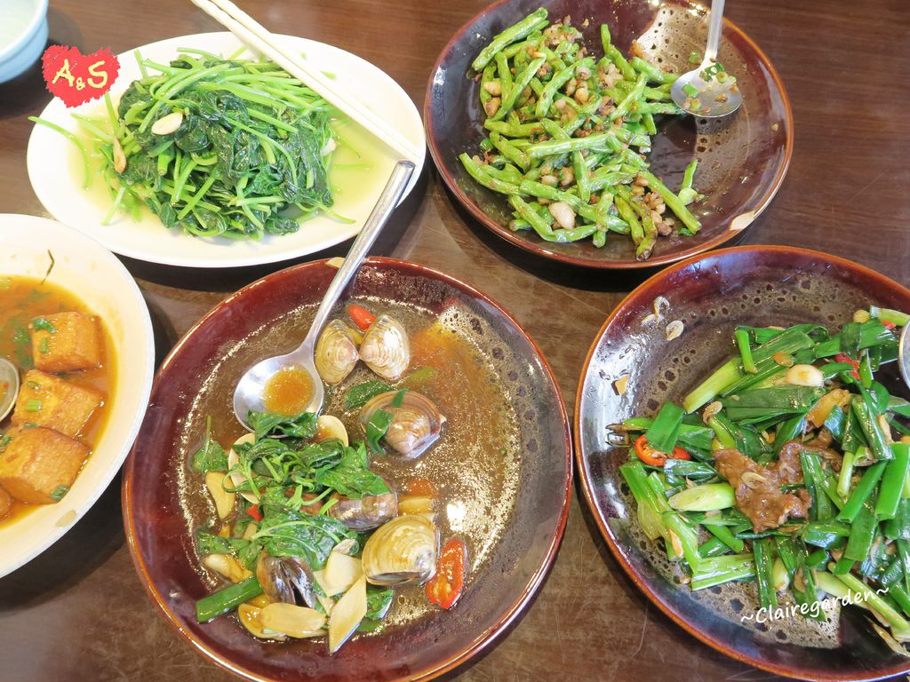 滷肉飯,爆香蛤蠣,老皮嫩肉,蔥爆牛肉,乾扁四季豆,炒地瓜葉,CP值高,桃園,藝文特區,中式料理,懷舊小館,滿月樓,餐廳,滷肉