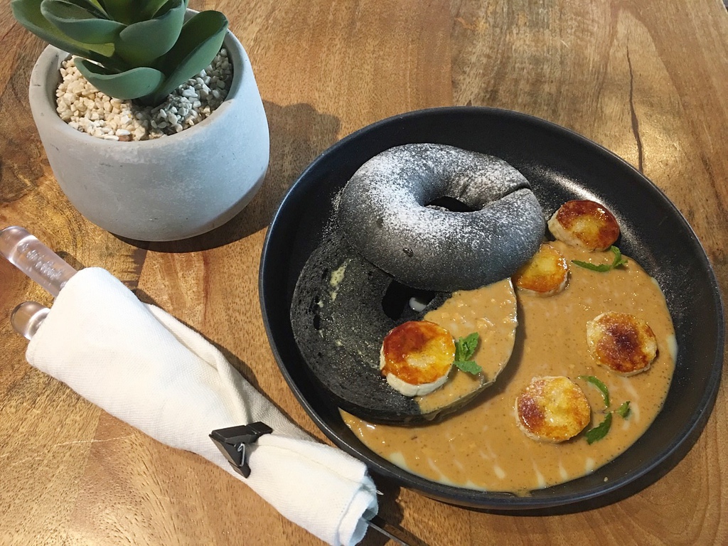 [食記] 台北 松江南京站 時差 ~土石流花生醬貝果