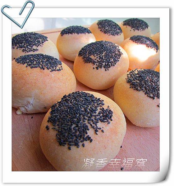芝麻豆渣乳酪餐包 芝麻豆渣乳酪餐包