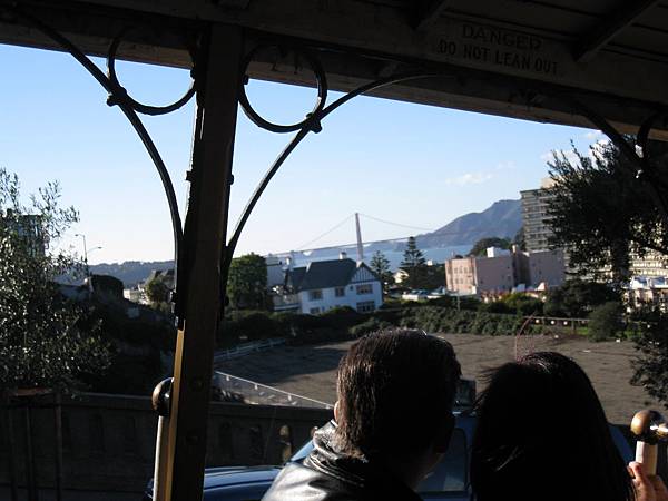 快到Fisherman's Wharf的時候可以看到Golden Gate Bridge