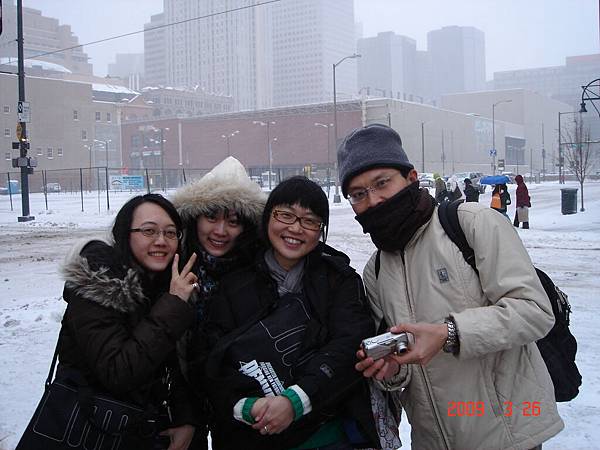 台灣幫: Tina, Lilly(from USF), ME & John